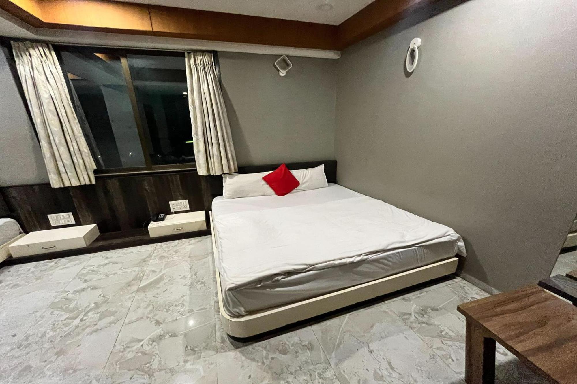 Hotel Om Balaji Ahmedabad Exterior foto