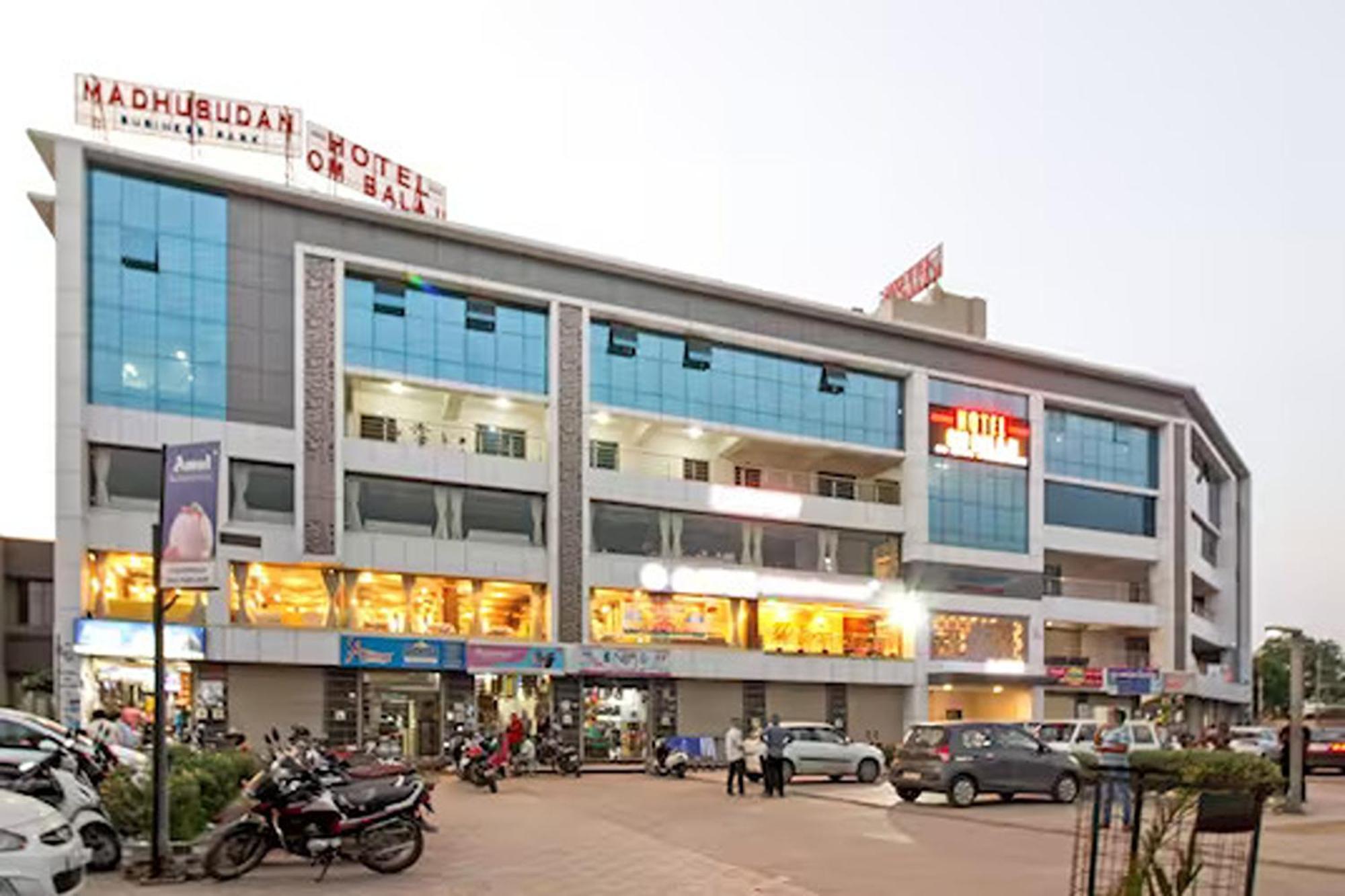 Hotel Om Balaji Ahmedabad Exterior foto