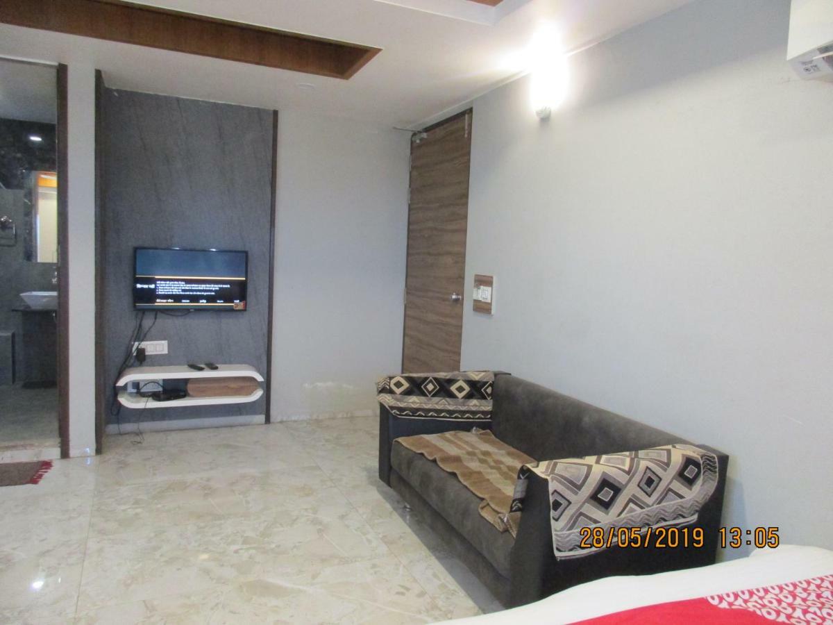 Hotel Om Balaji Ahmedabad Exterior foto