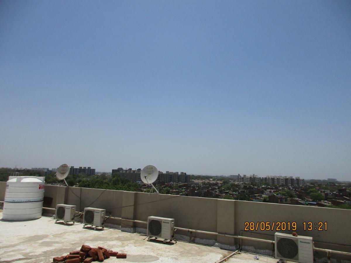 Hotel Om Balaji Ahmedabad Exterior foto
